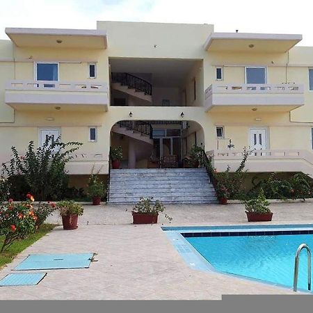Litinas Apartments With Pool Aγία Μαρίνα Εξωτερικό φωτογραφία