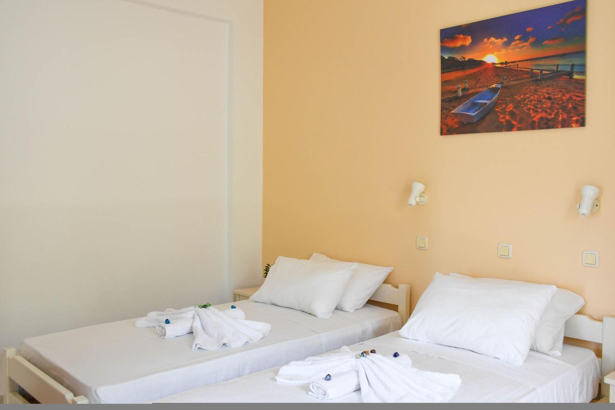 Litinas Apartments With Pool Aγία Μαρίνα Εξωτερικό φωτογραφία