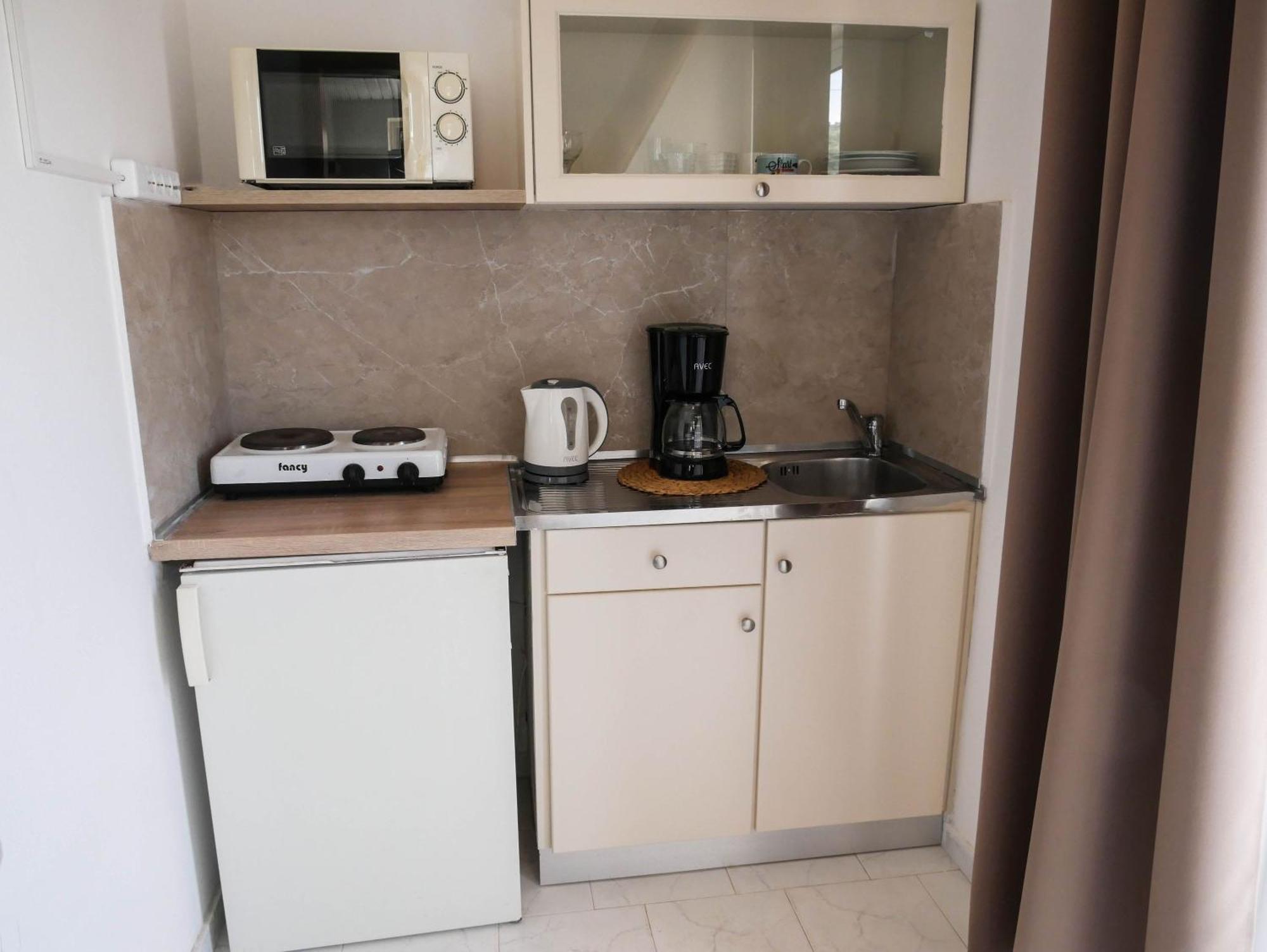 Litinas Apartments With Pool Aγία Μαρίνα Εξωτερικό φωτογραφία