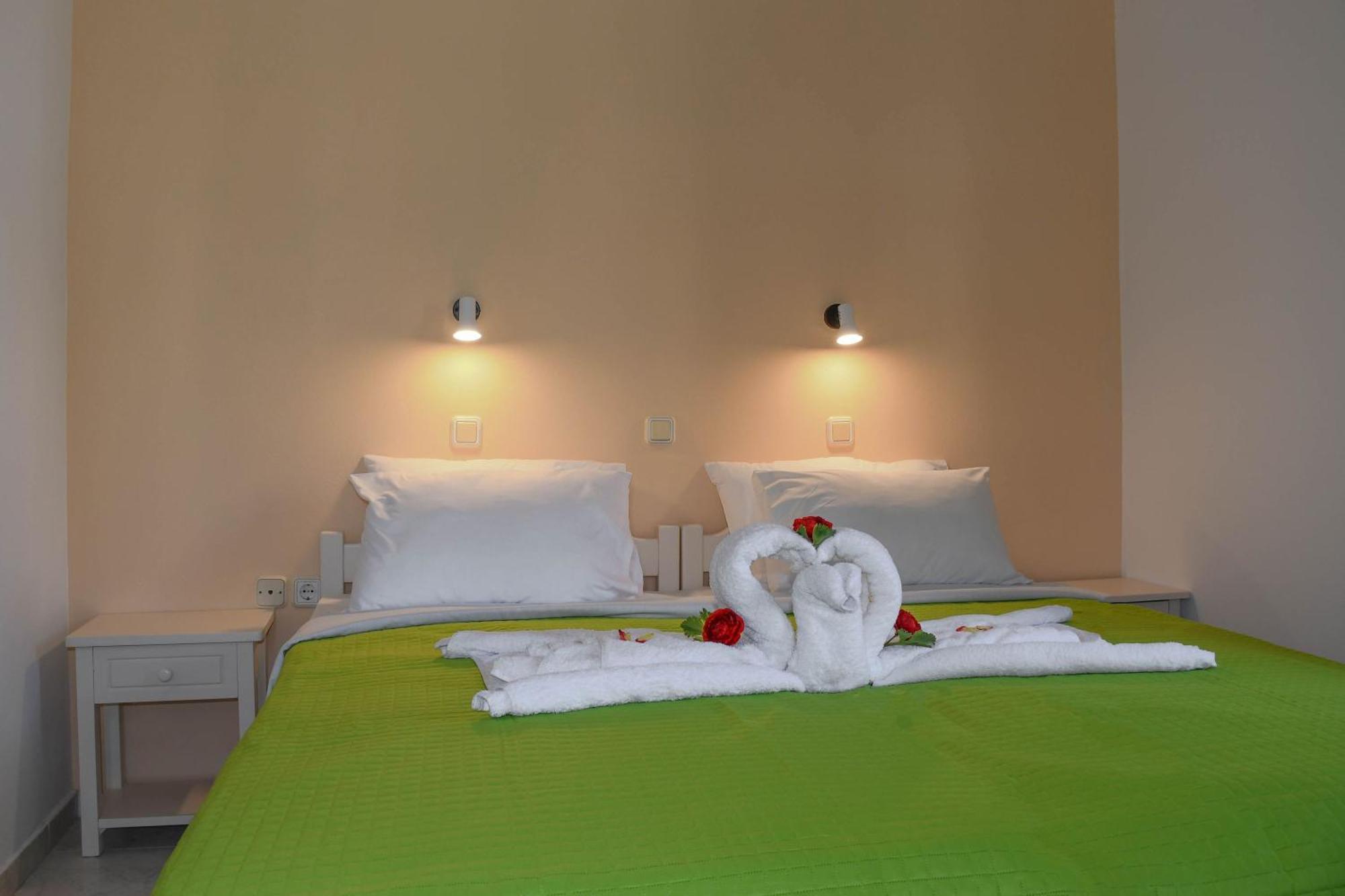 Litinas Apartments With Pool Aγία Μαρίνα Εξωτερικό φωτογραφία