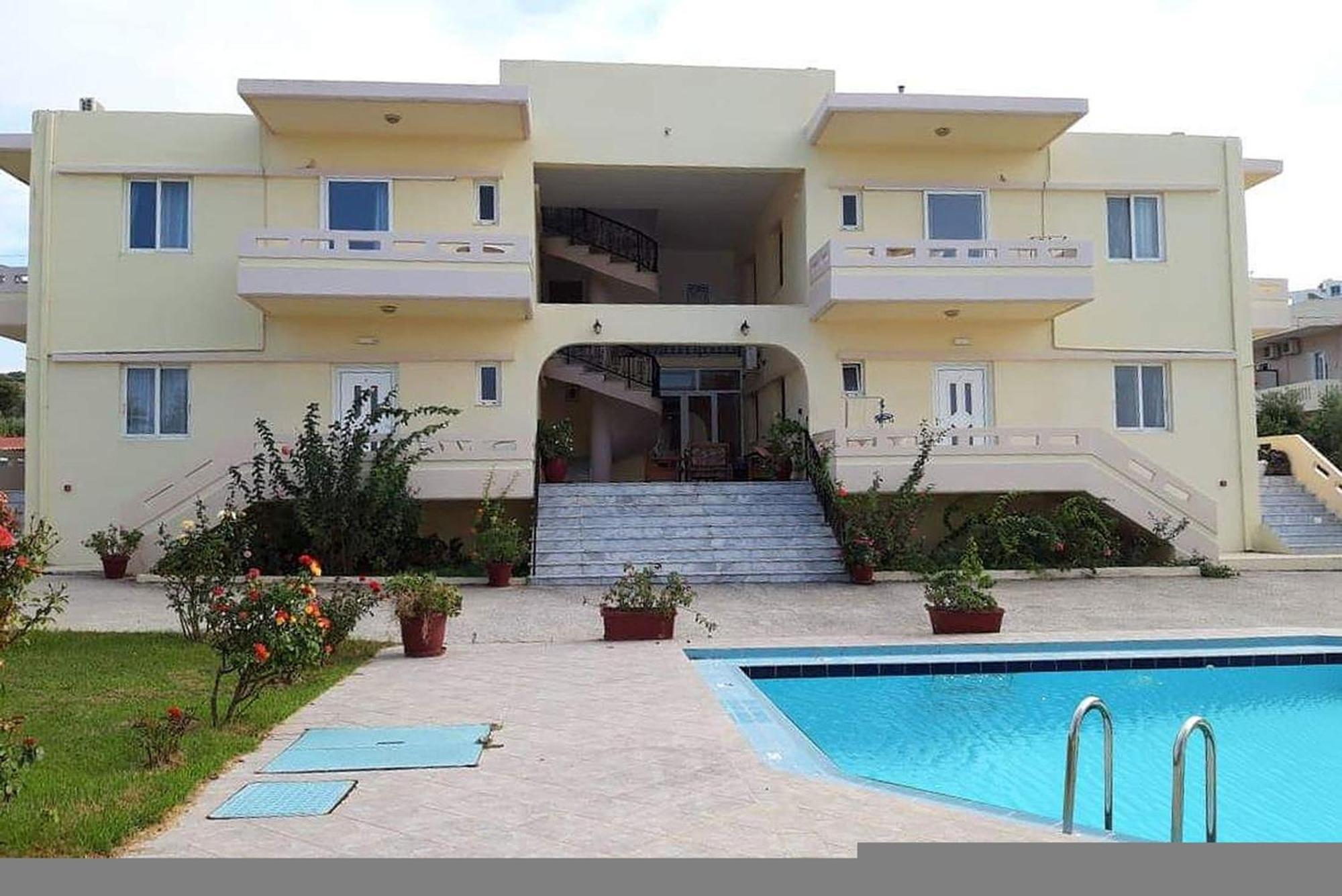 Litinas Apartments With Pool Aγία Μαρίνα Εξωτερικό φωτογραφία