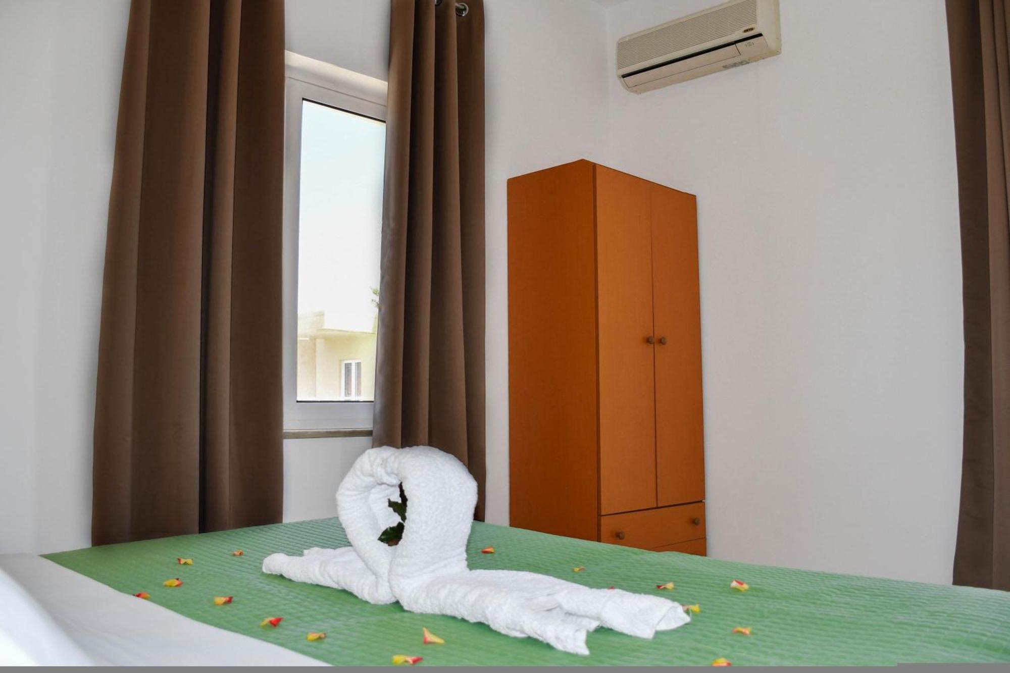 Litinas Apartments With Pool Aγία Μαρίνα Εξωτερικό φωτογραφία